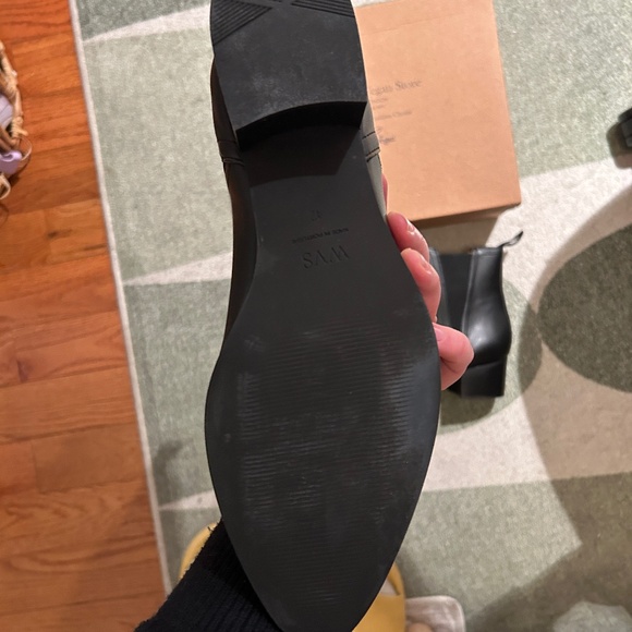 Will’s Vegan Shoes - Point Toe Chelsea Boots - Size US 10/EU 42 - Picture 3 of 3
